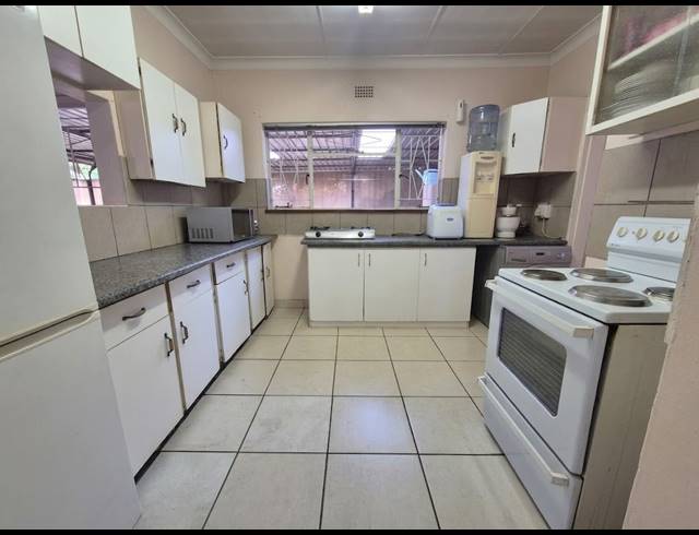 3 BEDROOM HOUSE FOR SALE IN SONLAND PARK